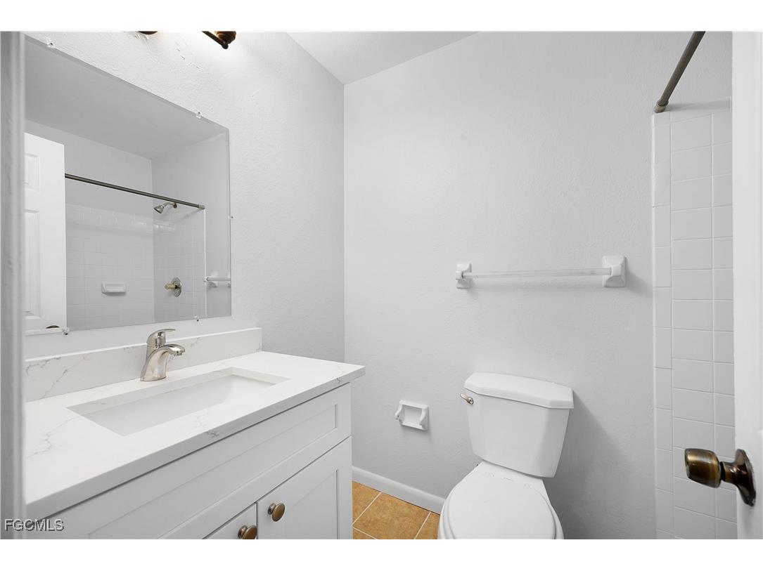 15524 Crystal Lake Drive North Fort Myers FL 33917 2025020030 image23