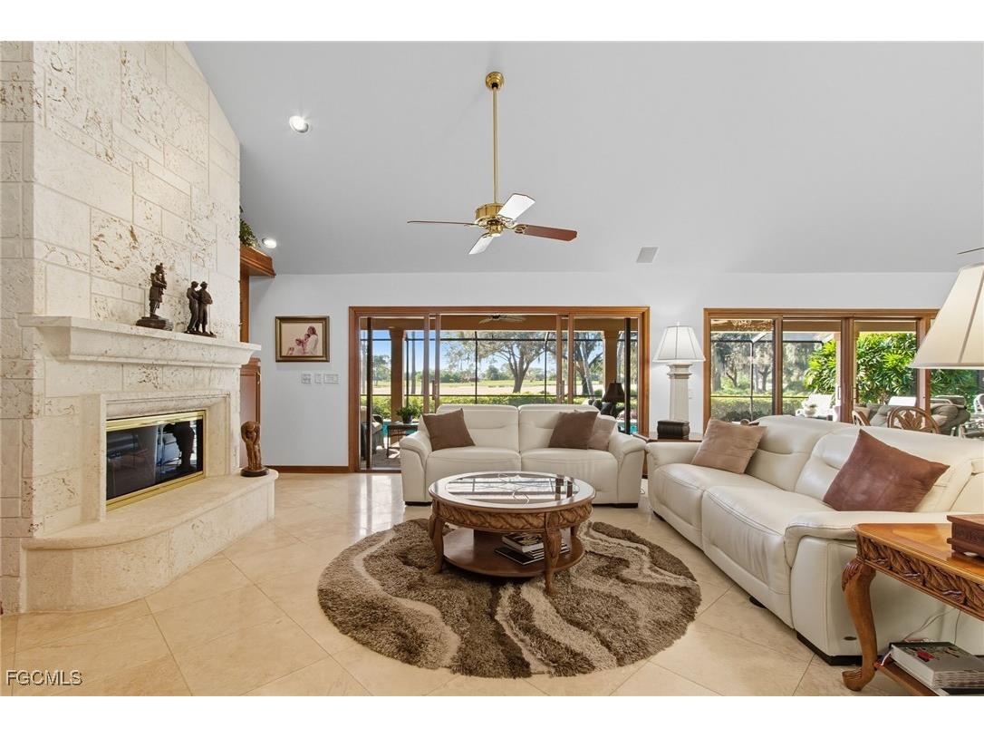 15532 Fiddlesticks Boulevard Fort Myers FL 33912 2025013841 image16