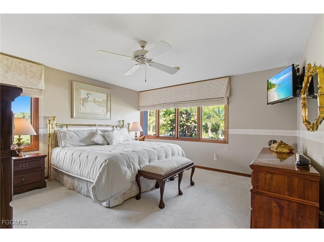 15532 Fiddlesticks Boulevard Fort Myers FL 33912 2025013841 image28