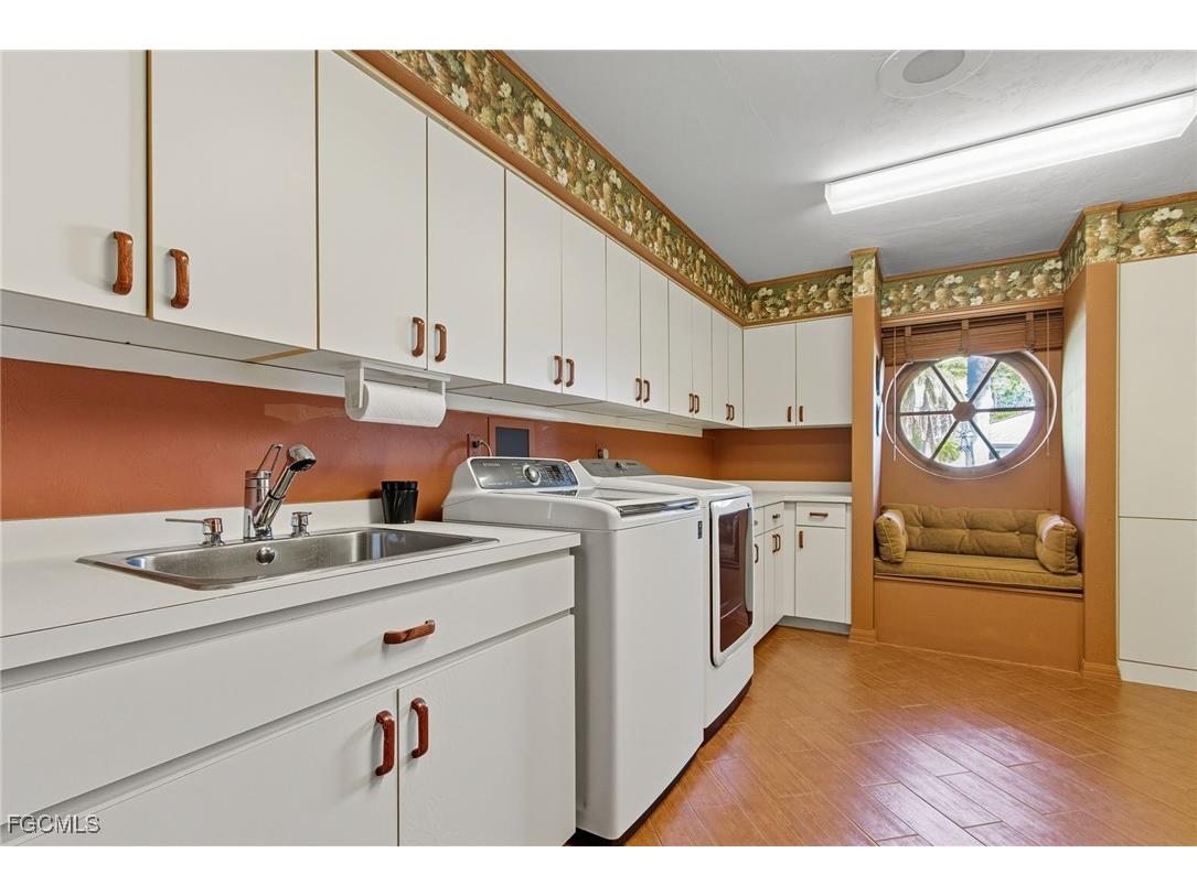 15532 Fiddlesticks Boulevard Fort Myers FL 33912 2025013841 image39