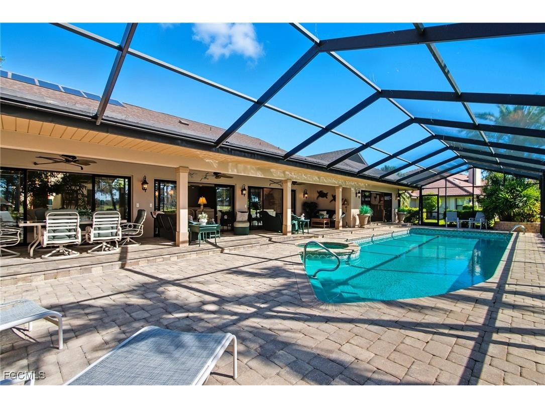 15532 Fiddlesticks Boulevard Fort Myers FL 33912 2025013841 image4