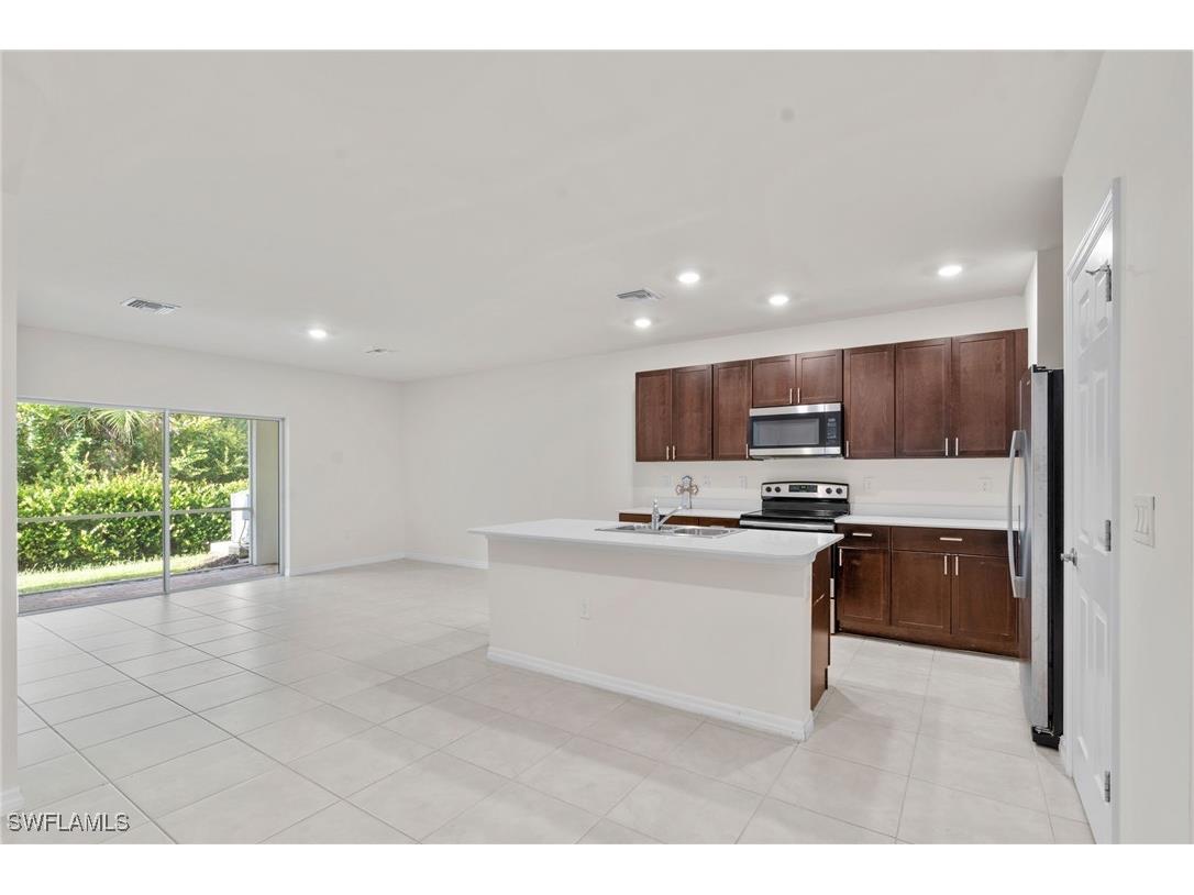 15535 Wildflower Circle Naples FL 34119 225070187 image2