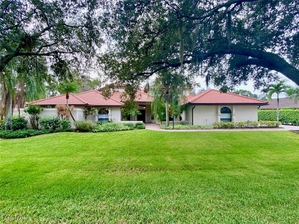 15536 Fiddlesticks Boulevard Fort Myers FL 33912 2025014058 image1