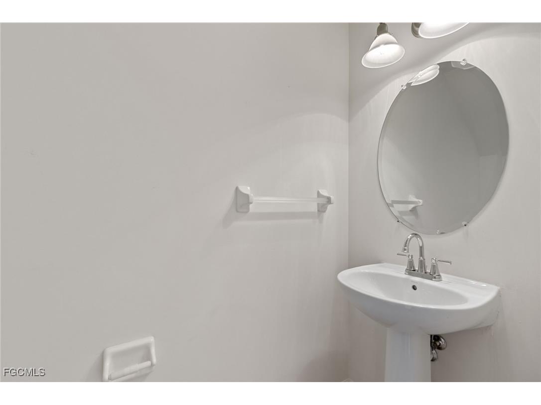 15536 Marcello Circle Naples FL 34110 2025014670 image11