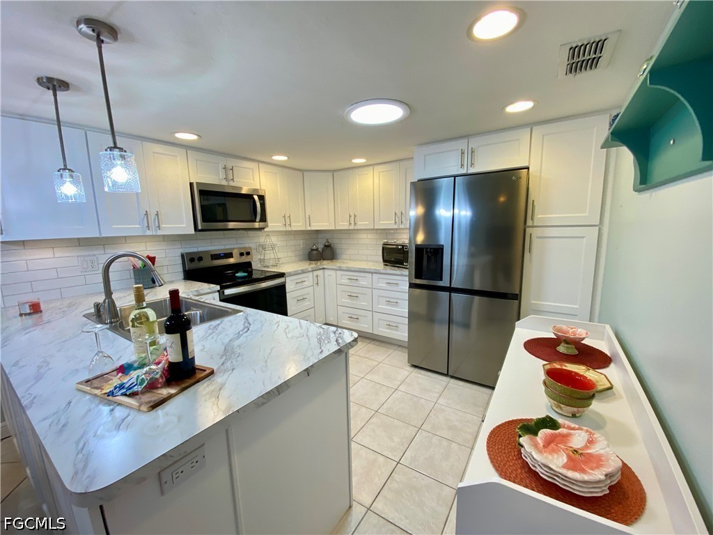 15546 Crystal Lake Drive North Fort Myers FL 33917 2026018876 image9