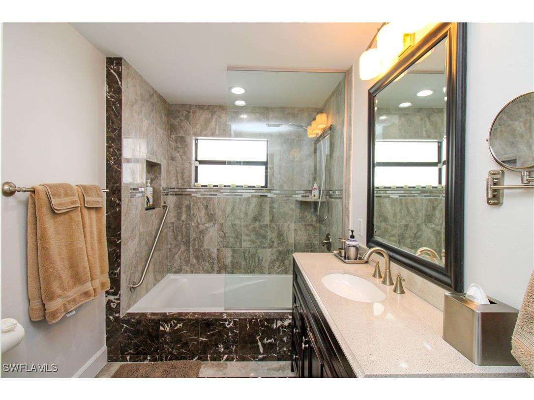 1555 Crayton Road Naples FL 34102 225080510 image14