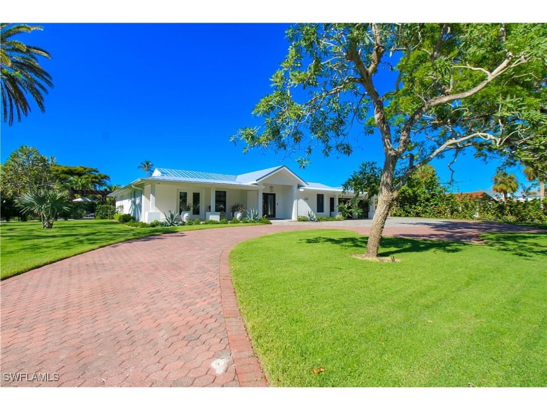 1555 Crayton Road Naples FL 34102 225080510 image3