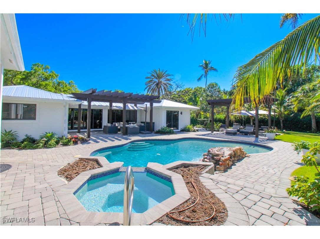 1555 Crayton Road Naples FL 34102 225080510 image38