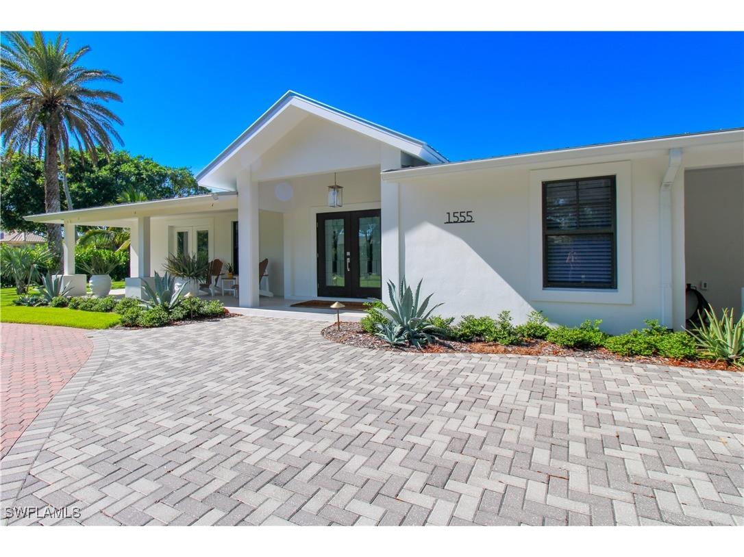 1555 Crayton Road Naples FL 34102 225080510 image4