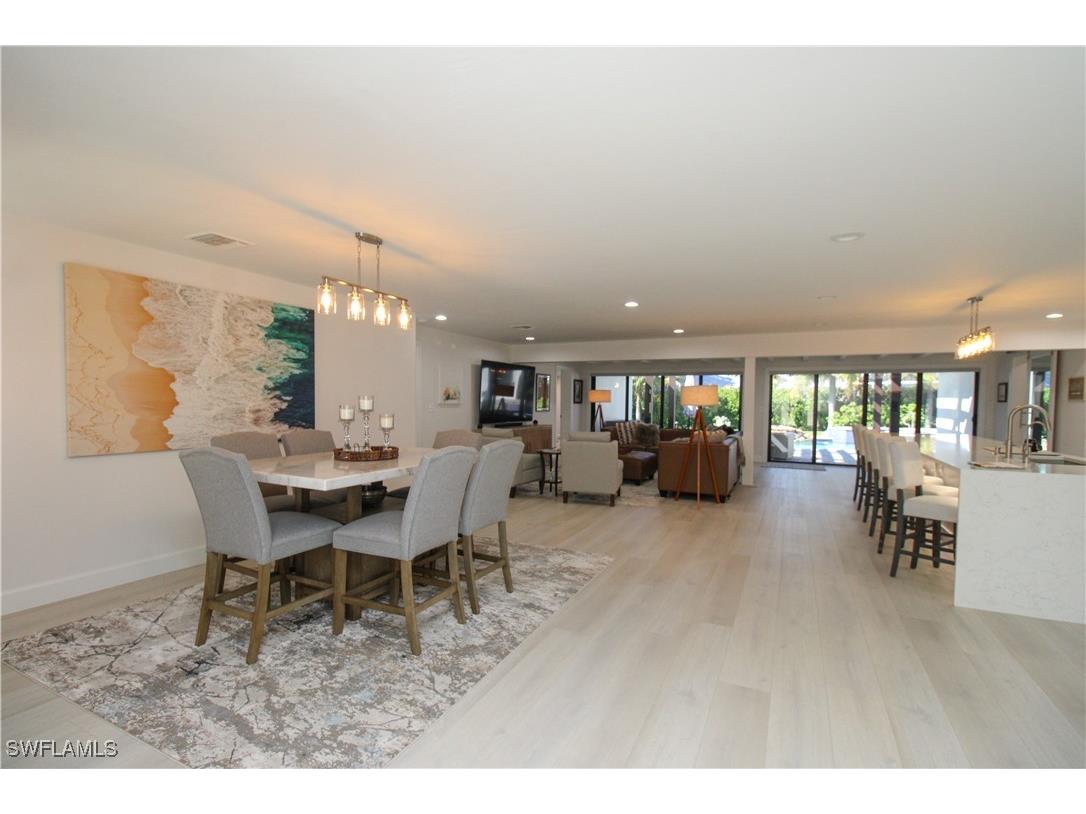 1555 Crayton Road Naples FL 34102 225080510 image6