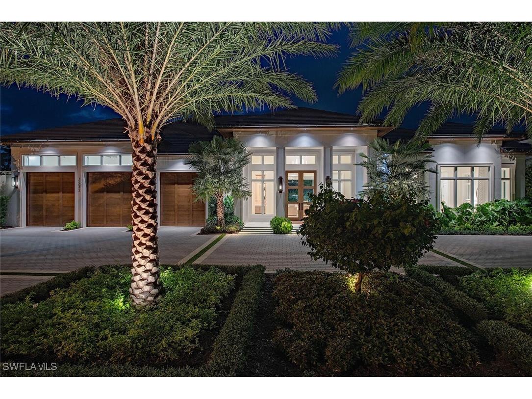 1555 Nautilus Road Naples FL 34102 225072072 image1