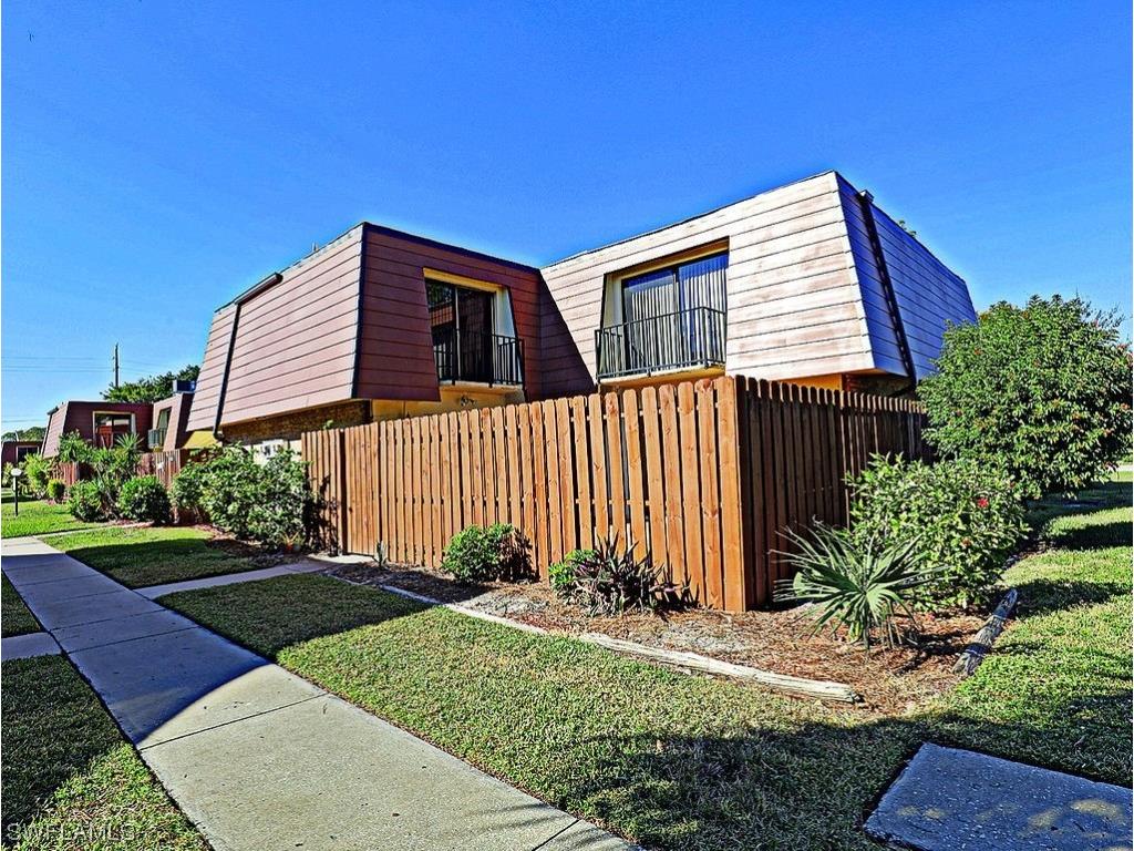 1556 Park Meadows Drive #1 Fort Myers FL 33907 223034569 image1
