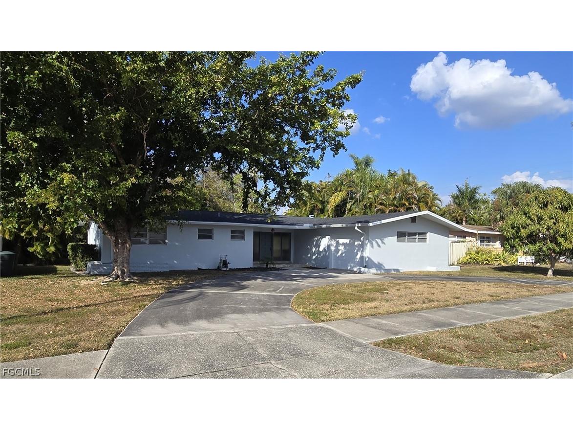1557 Moreno Avenue Fort Myers FL 33901 2026008636 image1