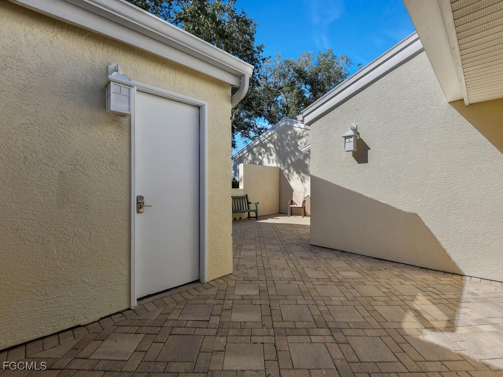 15573 Lockmaben Avenue Fort Myers FL 33912 2025022694 image32