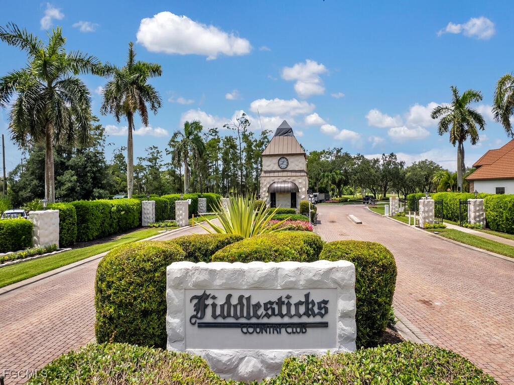 15573 Lockmaben Avenue Fort Myers FL 33912 2025022694 image39