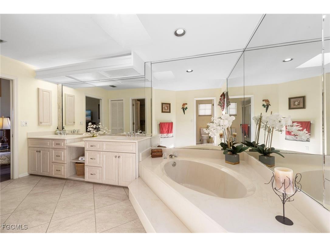 1558 Sand Castle Road Sanibel FL 33957 2025013946 image29