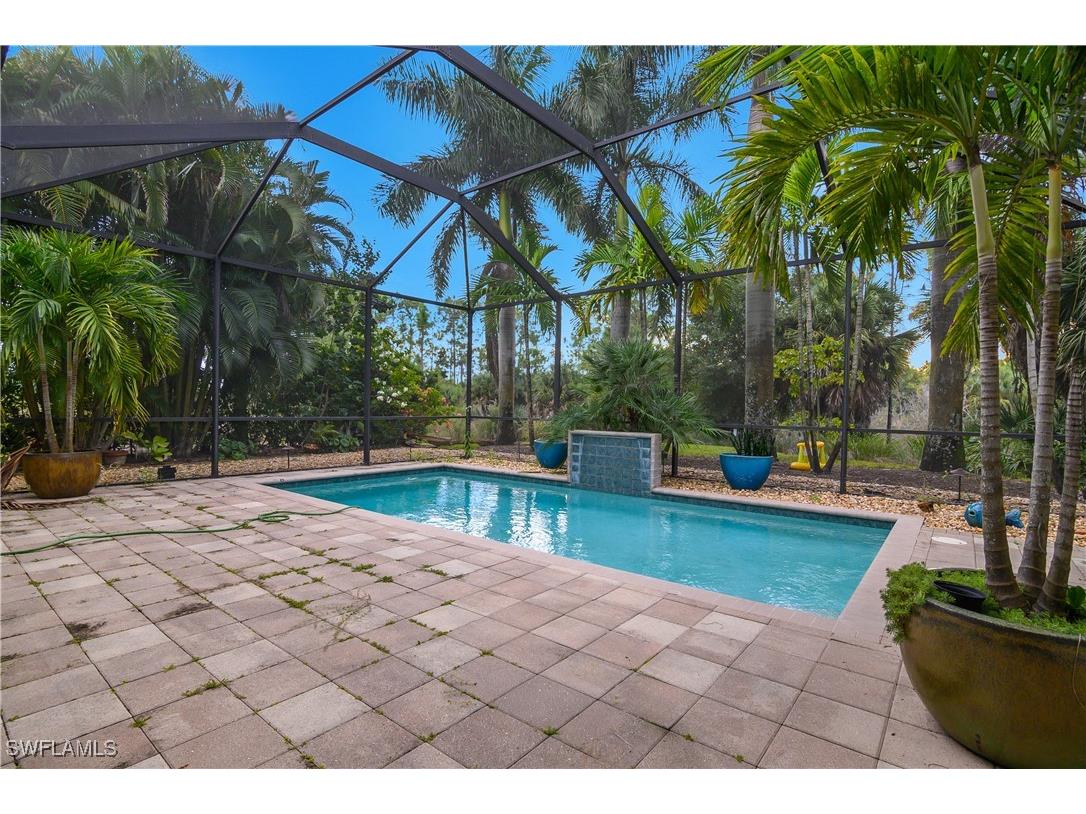1558 Serrano Circle Naples FL 34105 225078908 image23