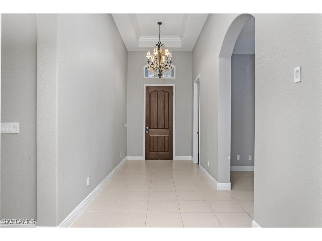 1558 Serrano Circle Naples FL 34105 225078908 image4