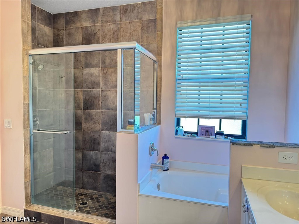 15582 NE Summit Place Circle #405 Naples FL 34119 226018086 image6