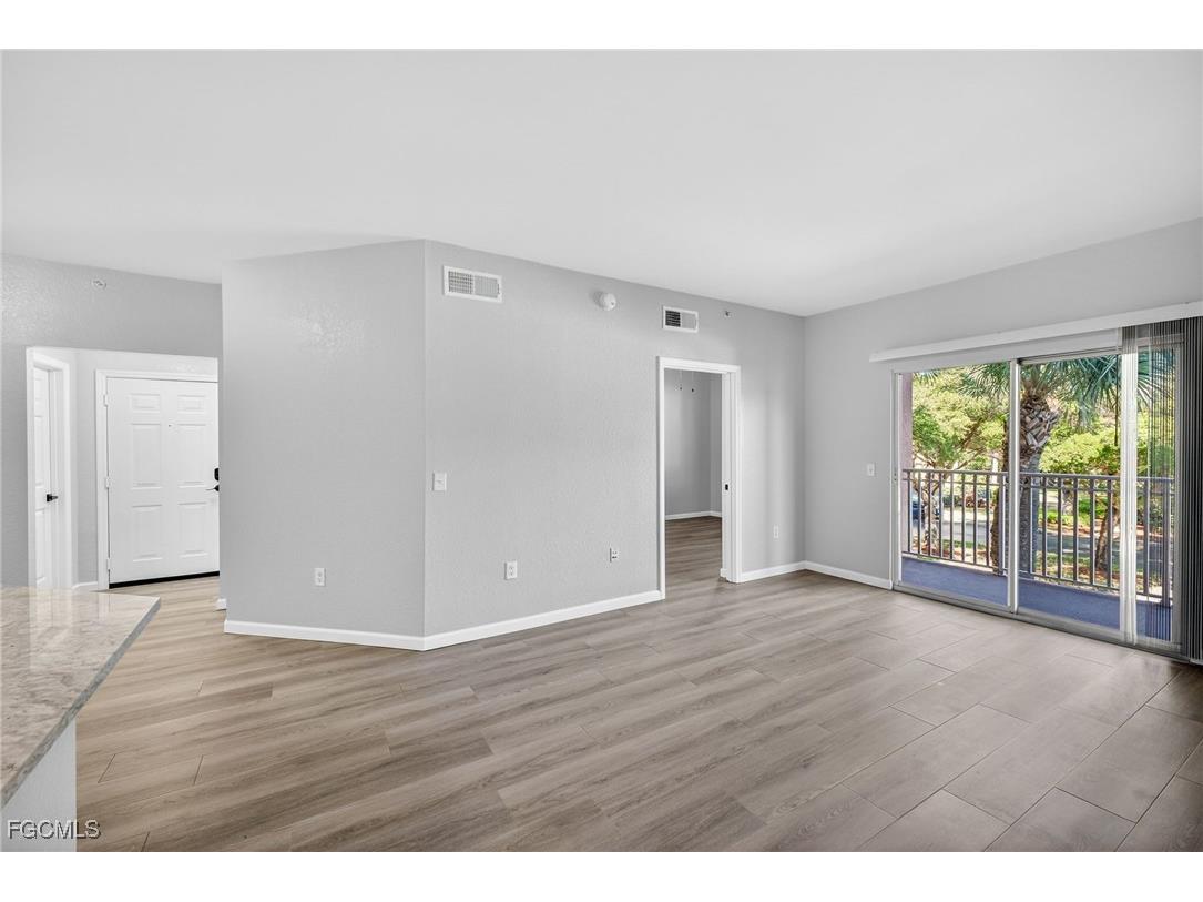 15585 Ocean Walk Circle #215 Fort Myers FL 33908 2025026082 image6