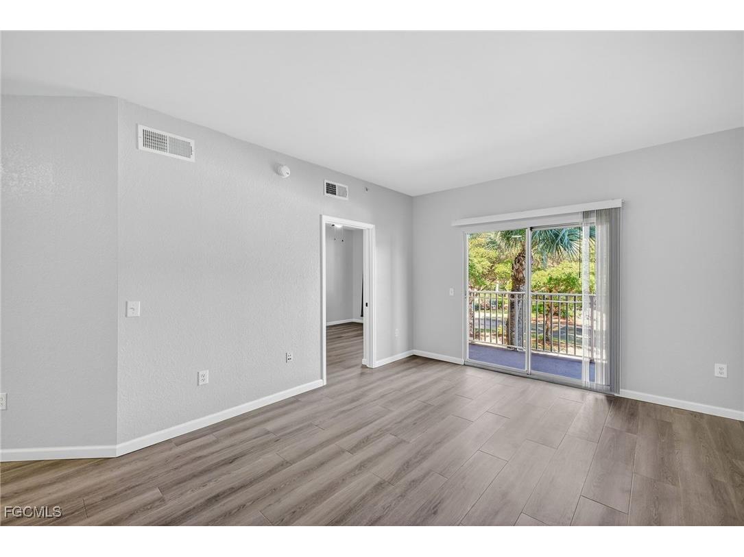 15585 Ocean Walk Circle #215 Fort Myers FL 33908 2025026082 image7