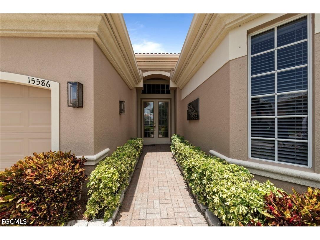15586 Alton Drive Fort Myers FL 33908 2026028631 image4