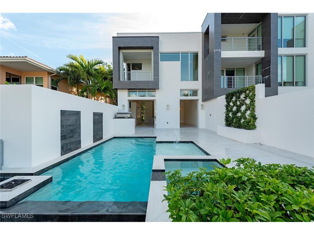 1559 Chesapeake Avenue Naples FL 34102 225077747 image12