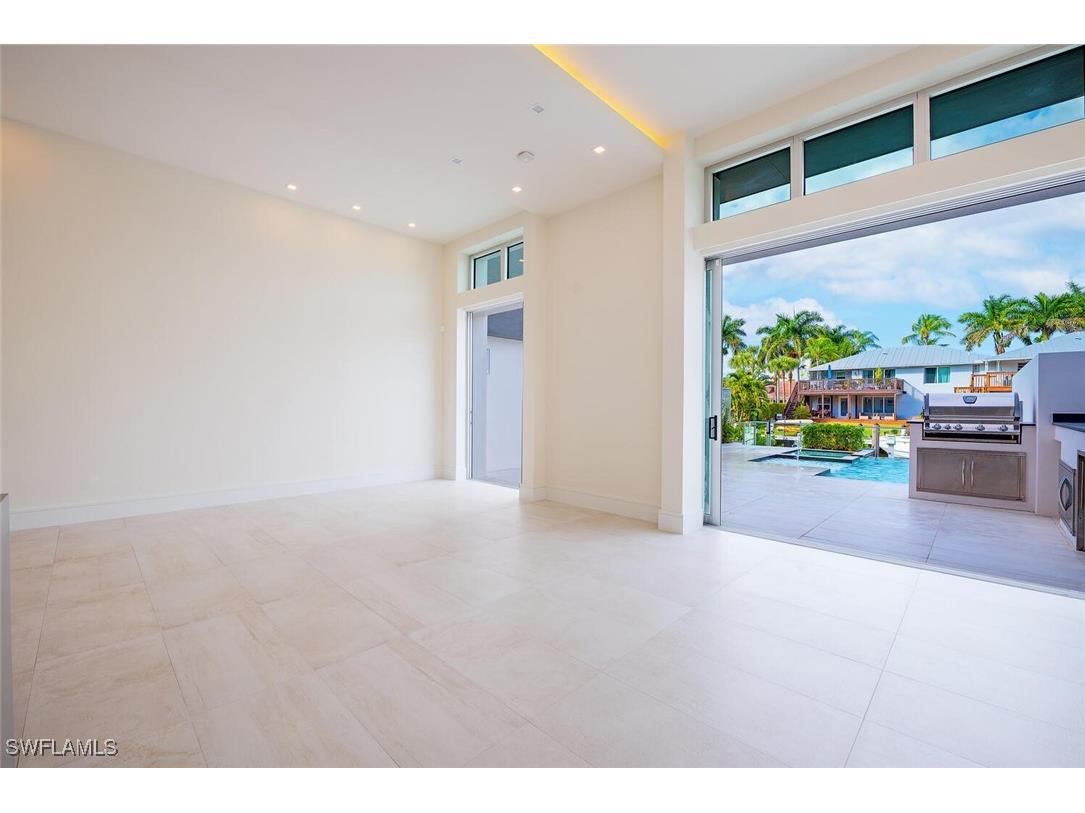 1559 Chesapeake Avenue Naples FL 34102 225077747 image14