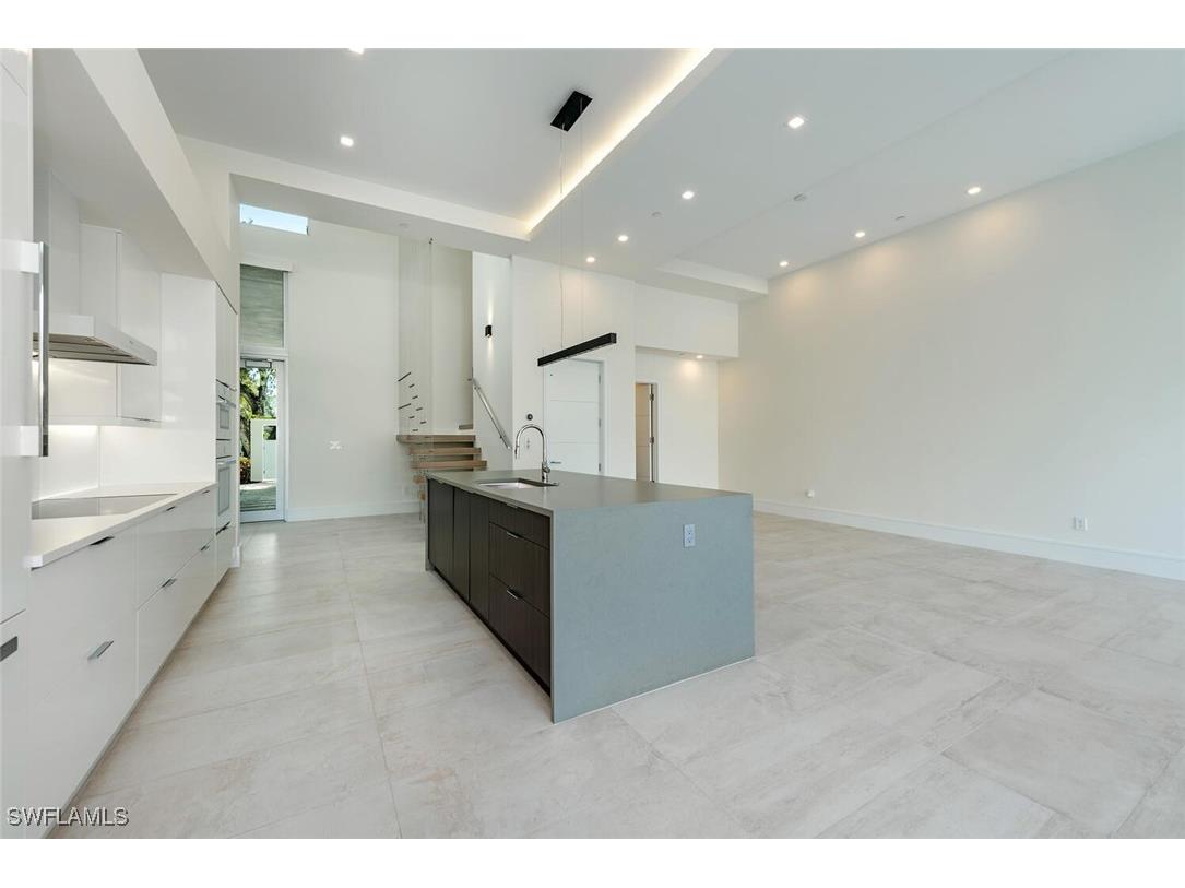 1559 Chesapeake Avenue Naples FL 34102 225077747 image15