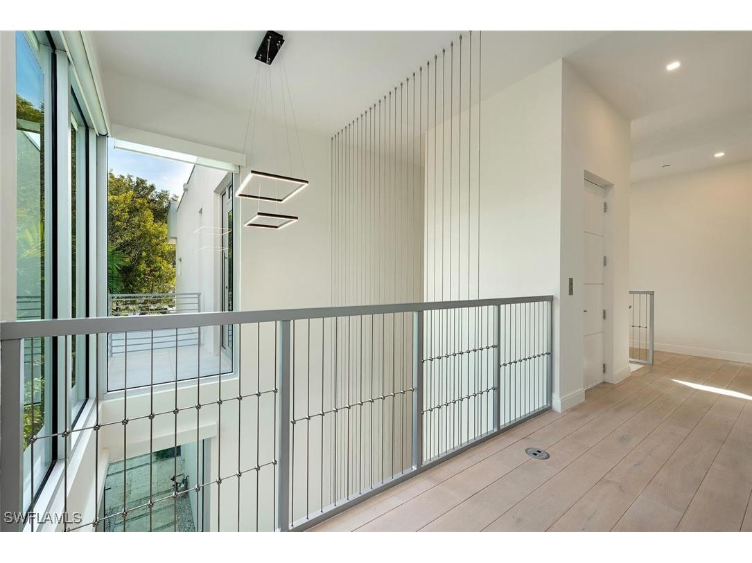 1559 Chesapeake Avenue Naples FL 34102 225077747 image18