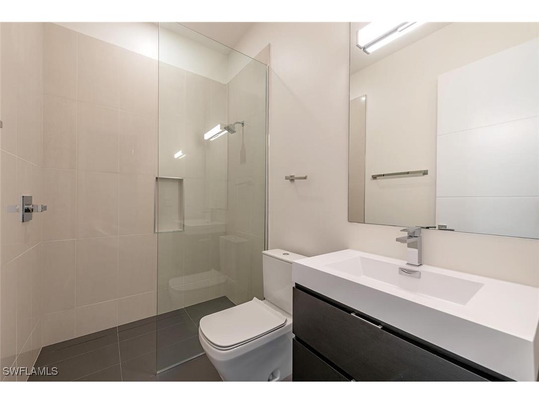 1559 Chesapeake Avenue Naples FL 34102 225077747 image25