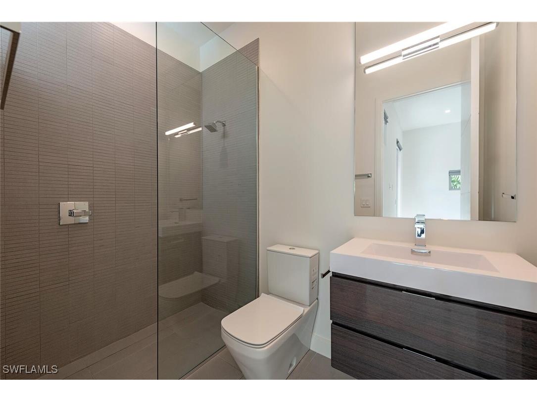 1559 Chesapeake Avenue Naples FL 34102 225077747 image28