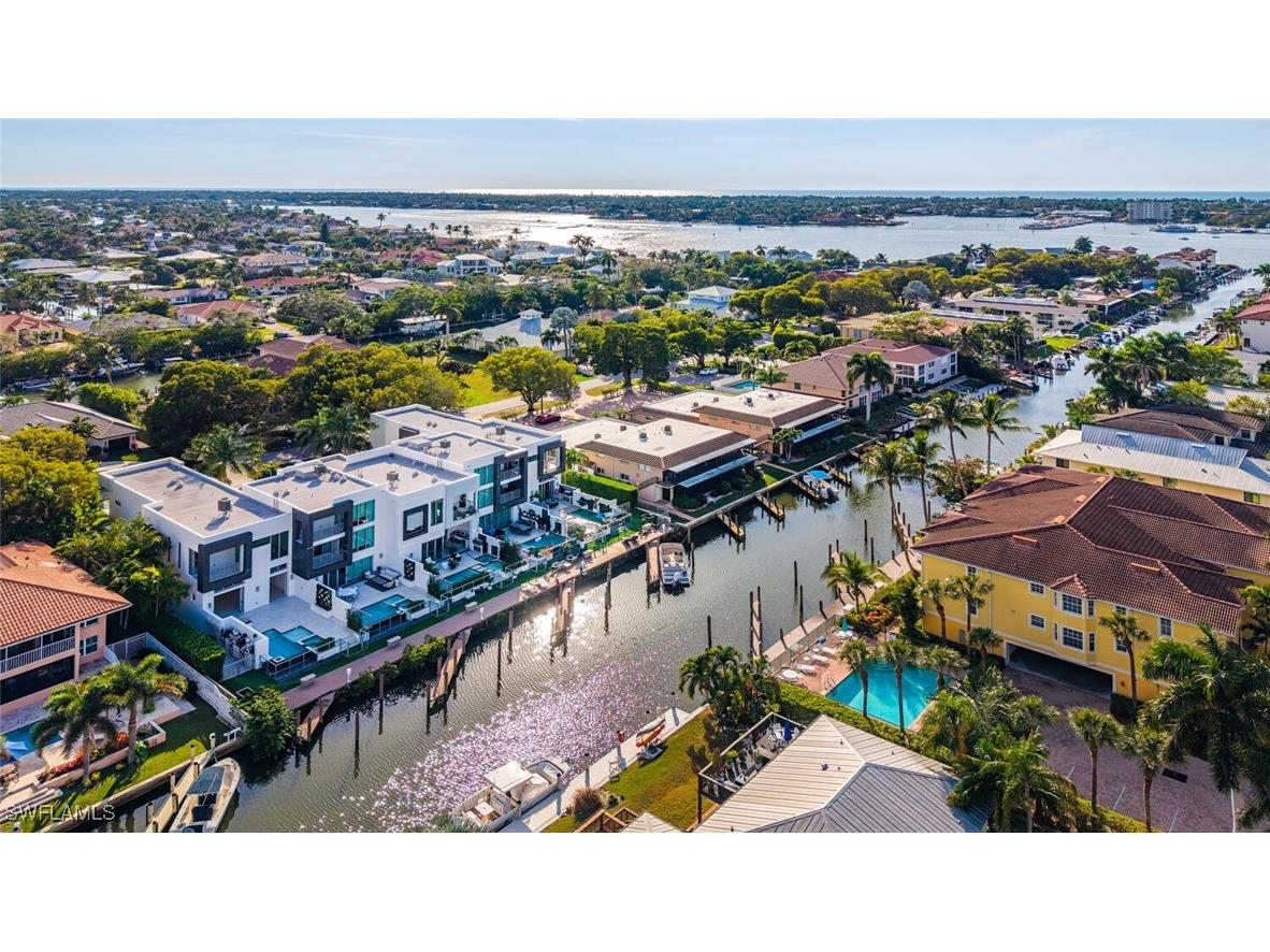 1559 Chesapeake Avenue Naples FL 34102 225077747 image3