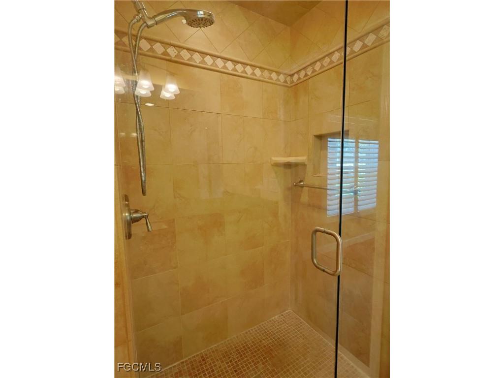 1559 Whiskey Creek Drive Fort Myers FL 33919 2025019179 image17