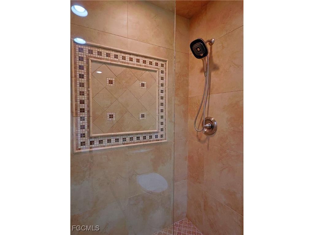 1559 Whiskey Creek Drive Fort Myers FL 33919 2025019179 image21