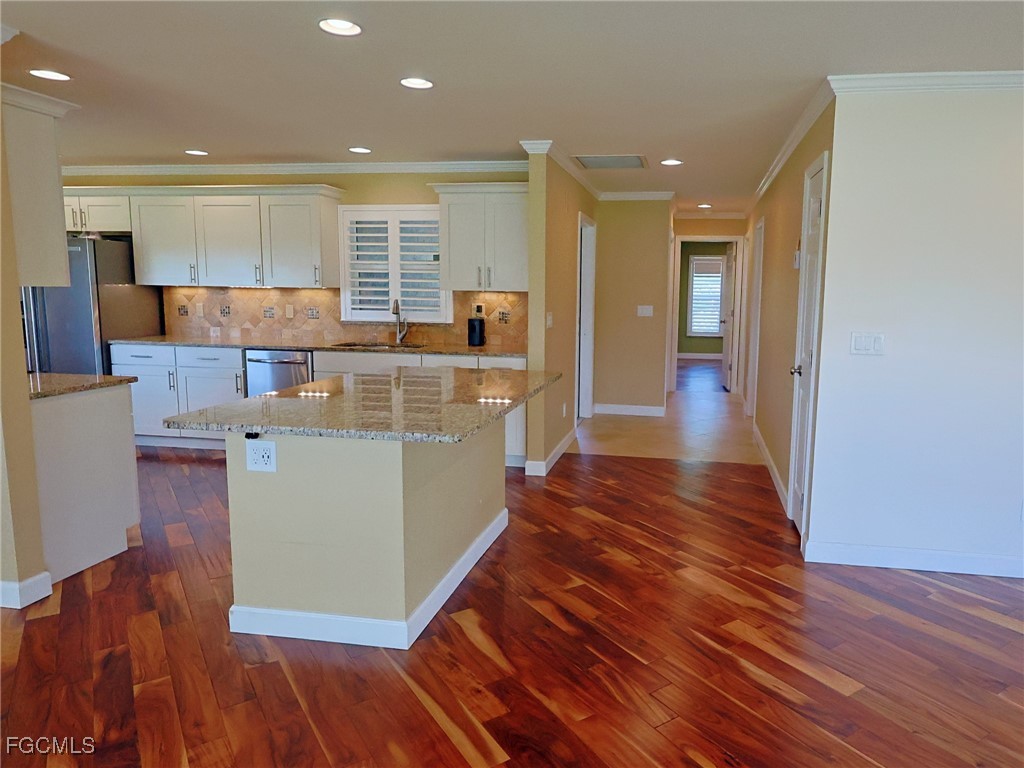 1559 Whiskey Creek Drive Fort Myers FL 33919 2025019179 image8