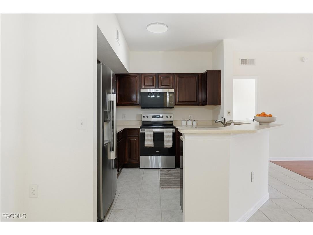 15590 Ocean Walk Circle #304 Fort Myers FL 33908 2025018350 image5