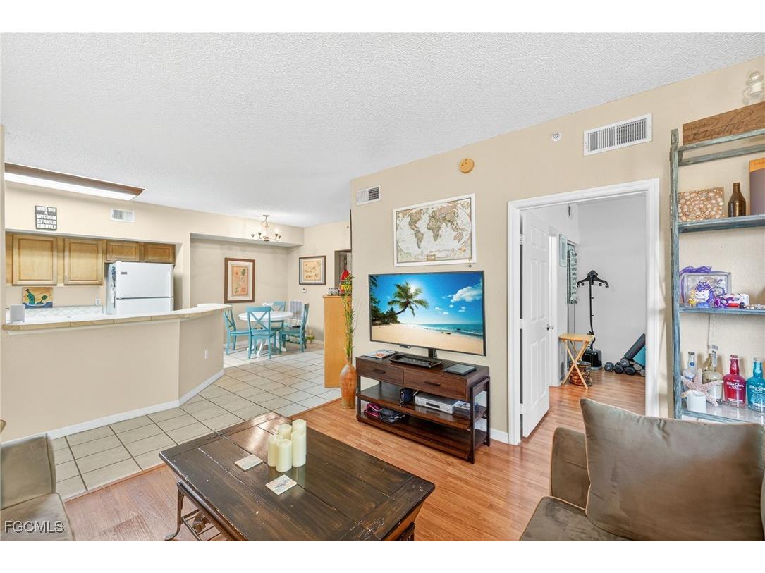 15590 Ocean Walk Circle #309 Fort Myers FL 33908 2025015115 image3