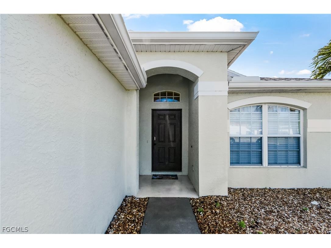 15591 Beach Pebble Way Fort Myers FL 33908 2026009390 image7