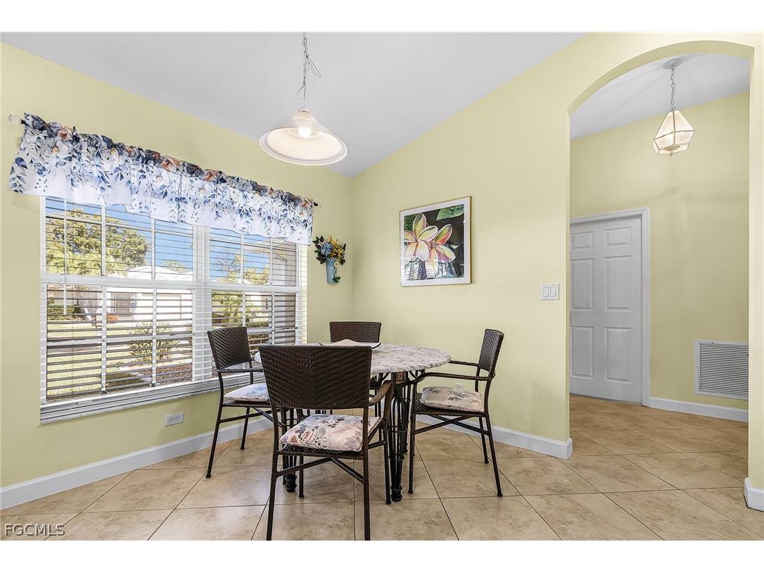 15591 Beach Pebble Way Fort Myers FL 33908 2026009390 image9