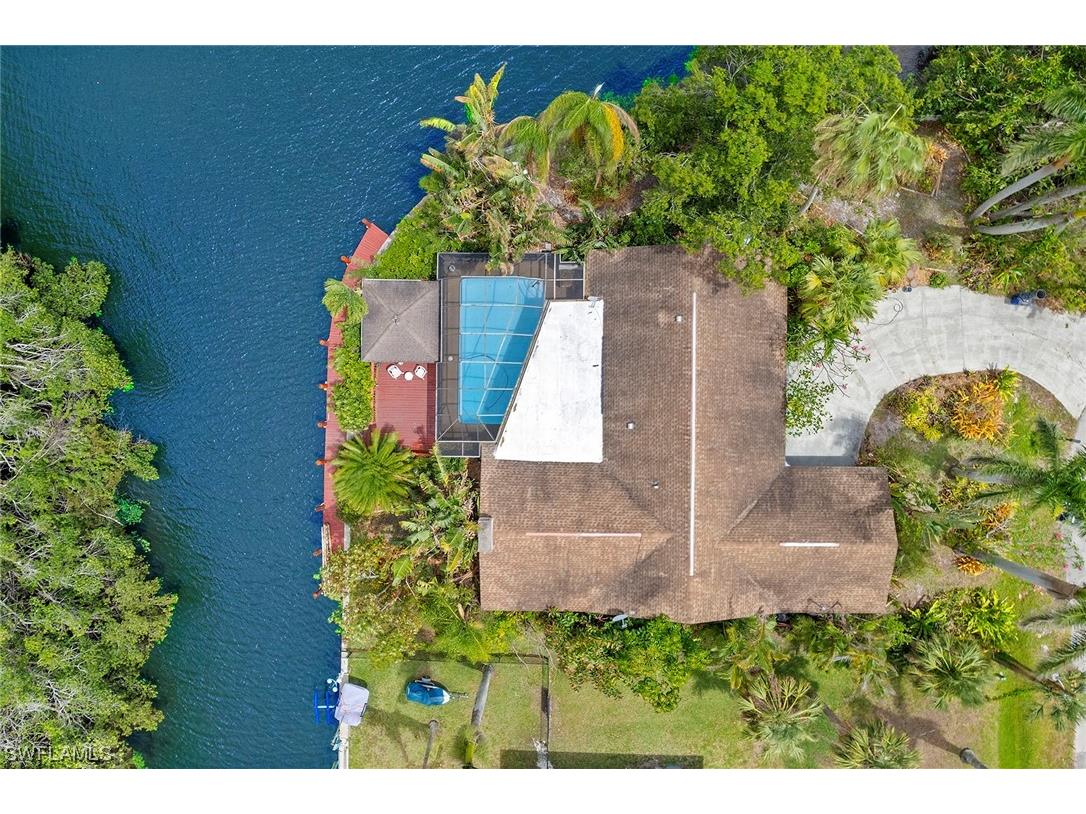 156 E North Shore Avenue North Fort Myers FL 33917 223028579 image1