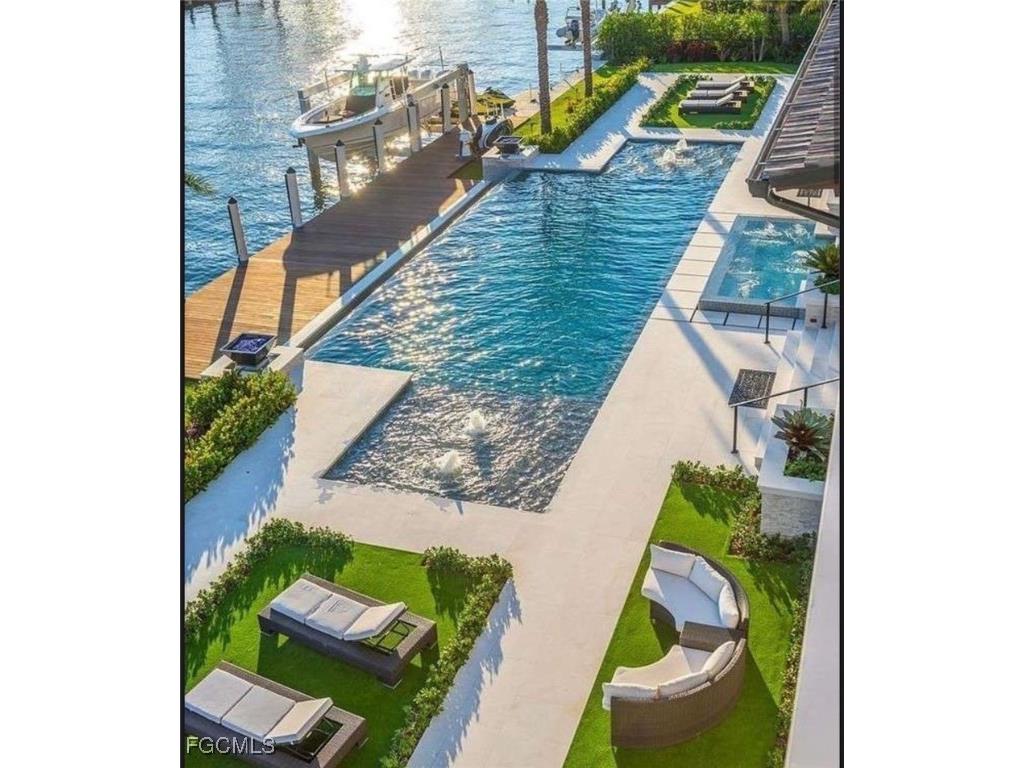 156 SW 52nd Terrace Cape Coral FL 33914 2025016194 image3