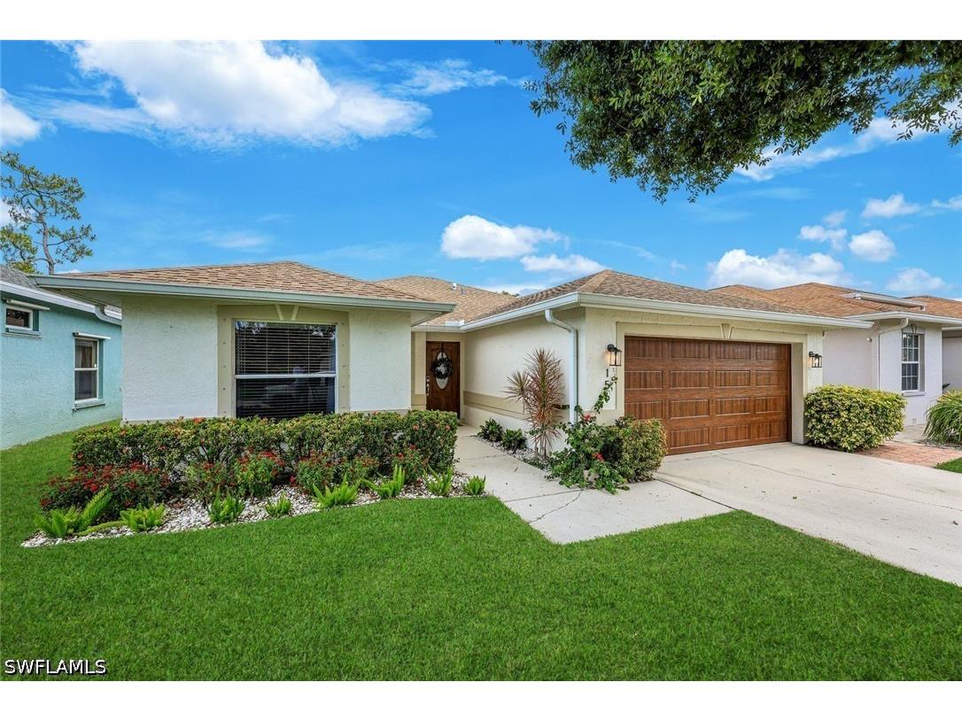 156 Stanhope Circle Naples FL 34104 226019766 image1