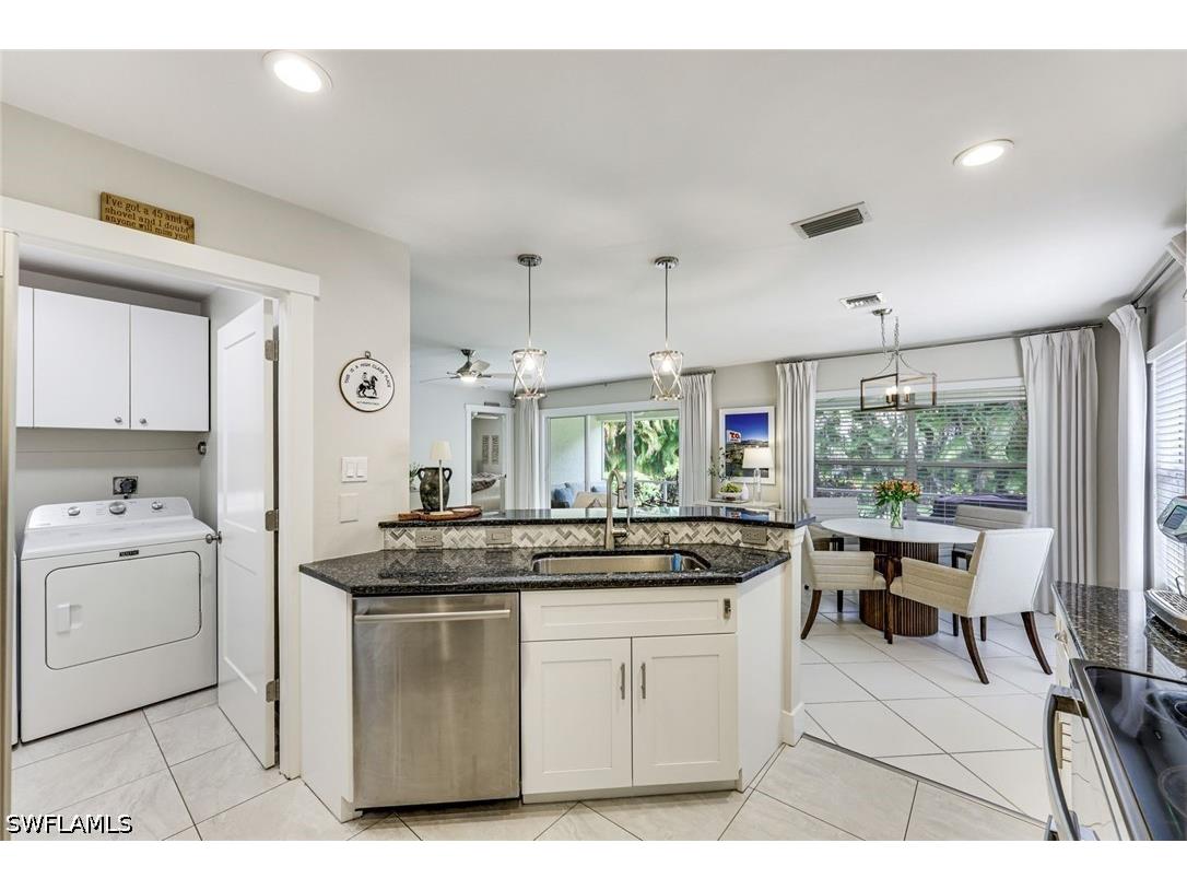 156 Stanhope Circle Naples FL 34104 226019766 image10