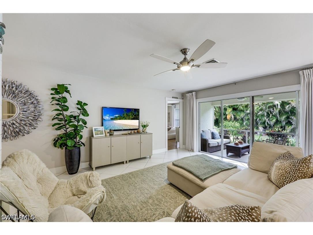 156 Stanhope Circle Naples FL 34104 226019766 image11