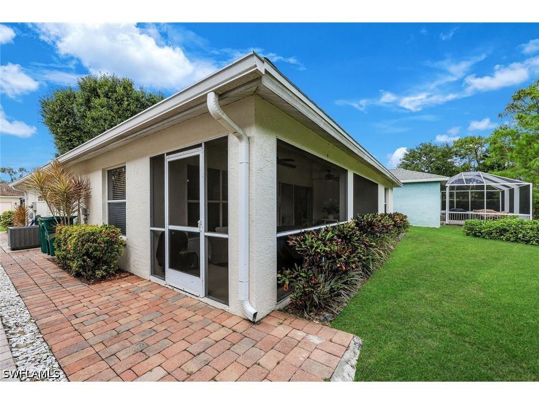 156 Stanhope Circle Naples FL 34104 226019766 image23
