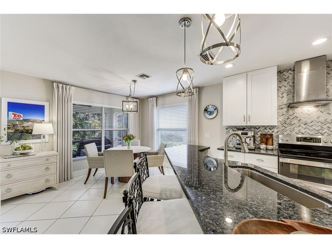 156 Stanhope Circle Naples FL 34104 226019766 image5
