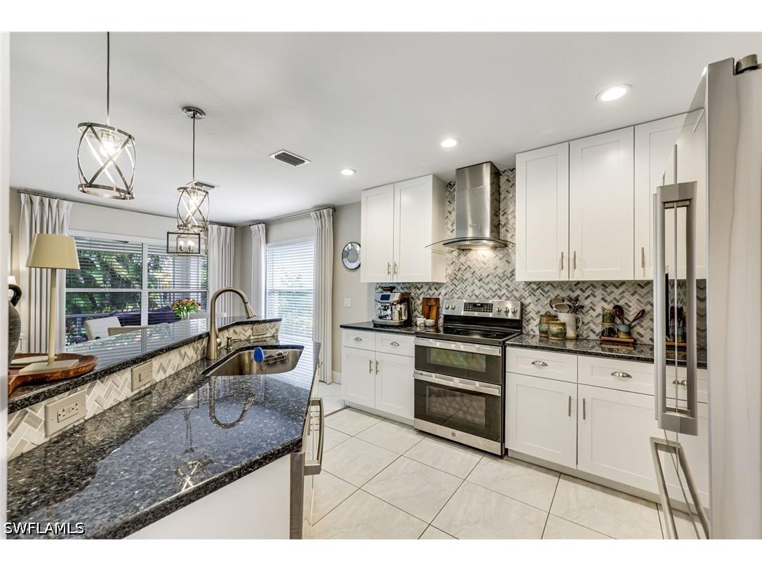 156 Stanhope Circle Naples FL 34104 226019766 image9