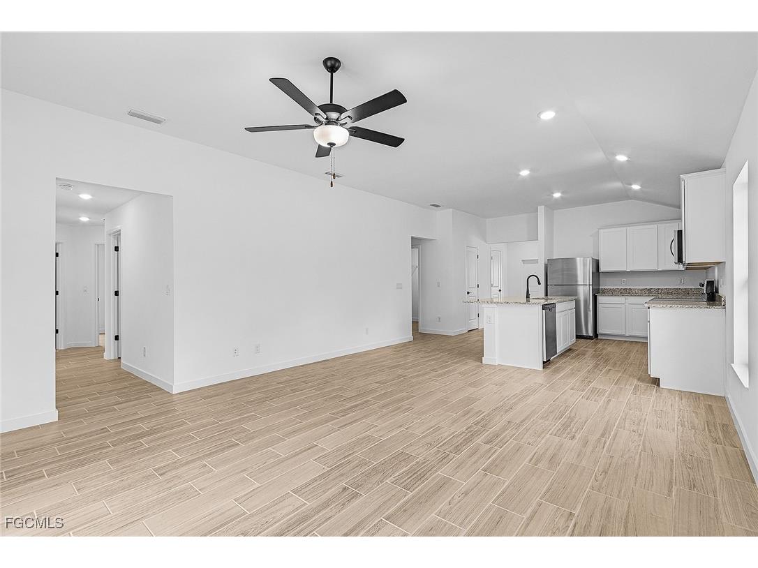 156 Yager Circle Fort Myers FL 33913 2025007033 image11