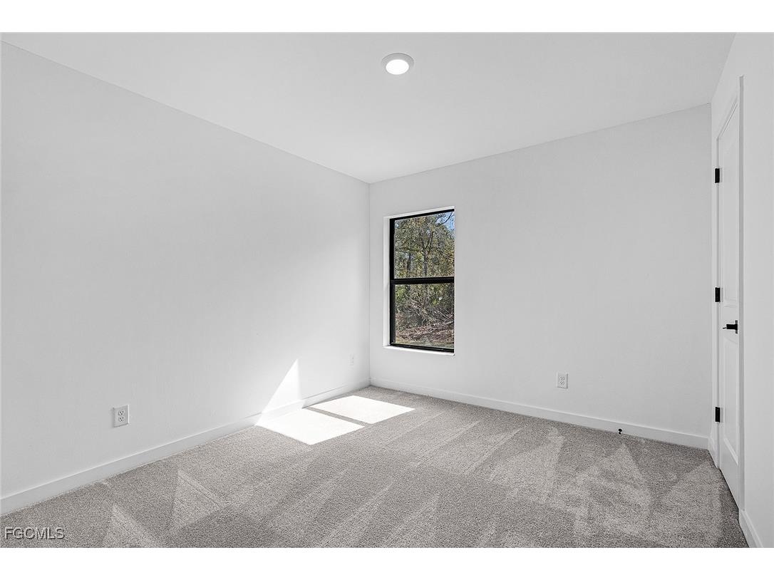 156 Yager Circle Fort Myers FL 33913 2025007033 image17